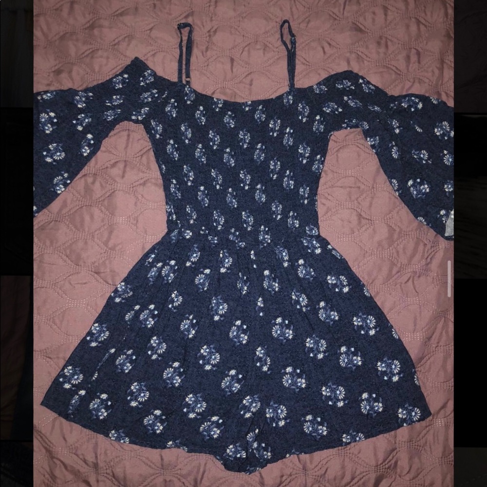 HOLLISTER romper